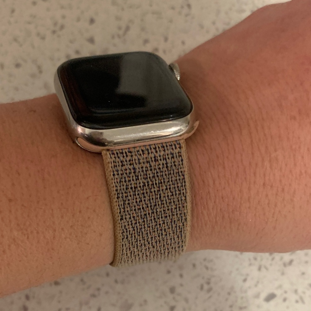 Apple Watch Pink Sport Loop Band – Hook & Loop (Velcro) Closure